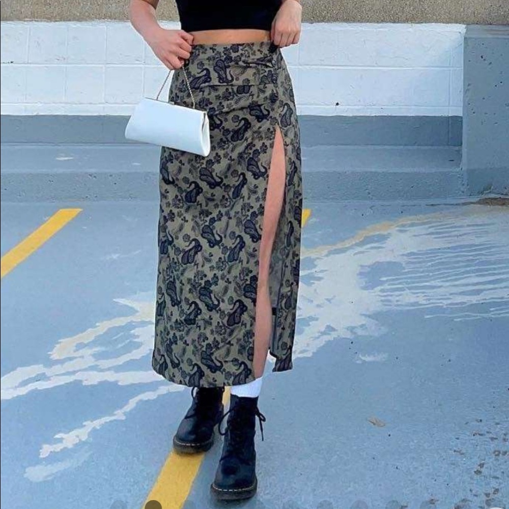 Green Slit Skirt
